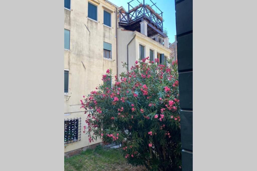 The Glamour Of San Marco Apartment เวนิส ภายนอก รูปภาพ